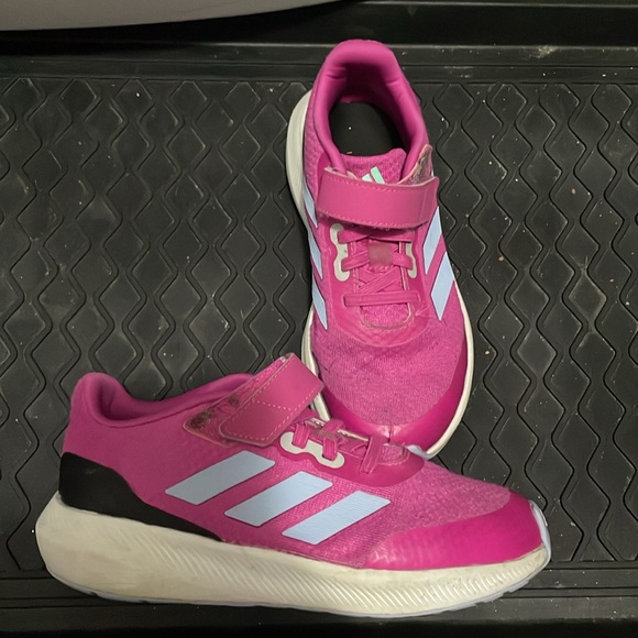 Adidas- Kids cloudoam size 1 - Picture 2 of 2